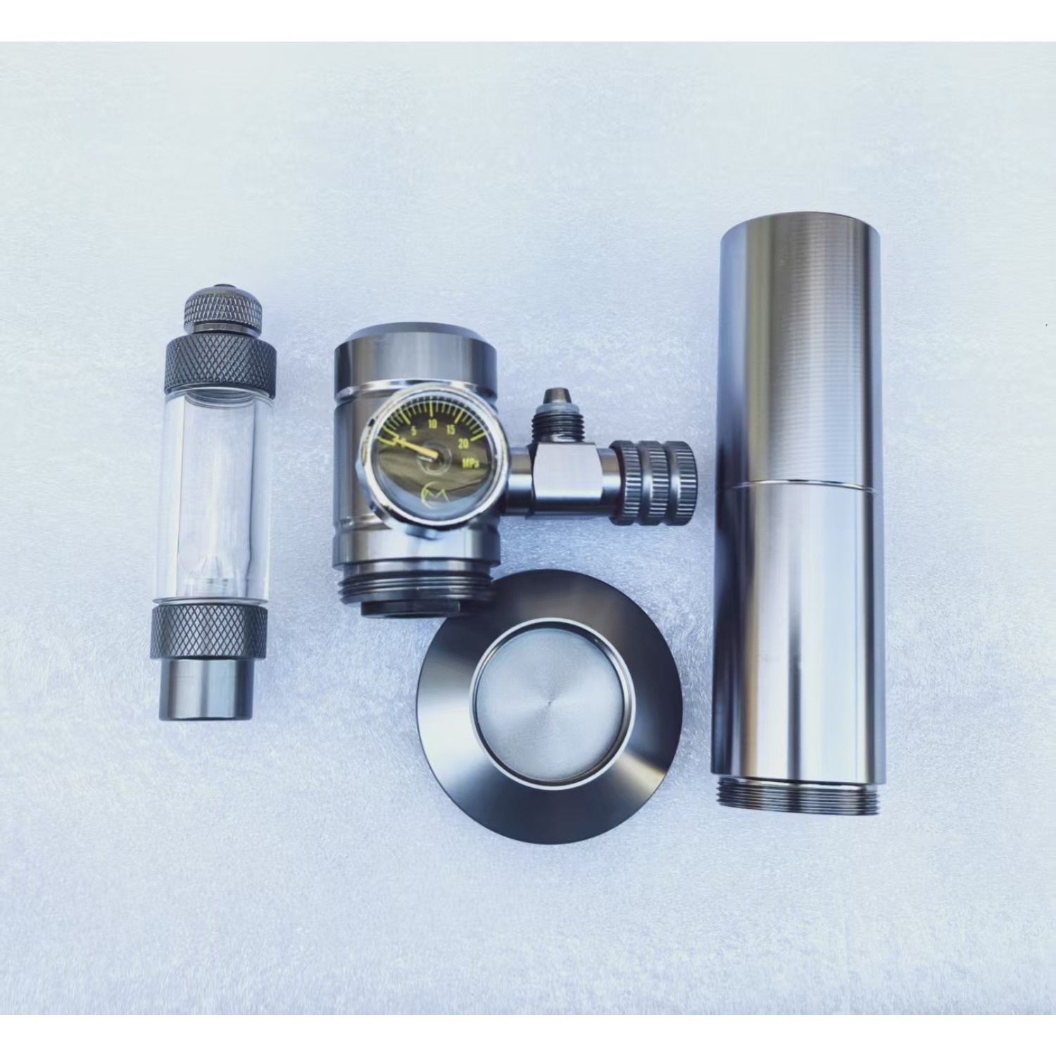 ミニ使い捨てCO2レギュレーター、16gカートリッジ用バブル - Planted Aquarium Co2 Kit のレビューと価格